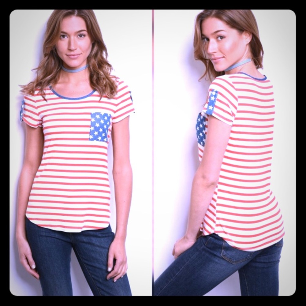 🇺🇸❤️🤍💙NWT Striped T with star pocket ⭐️